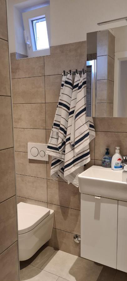 Studio Apartman Loreta Cres Exteriör bild