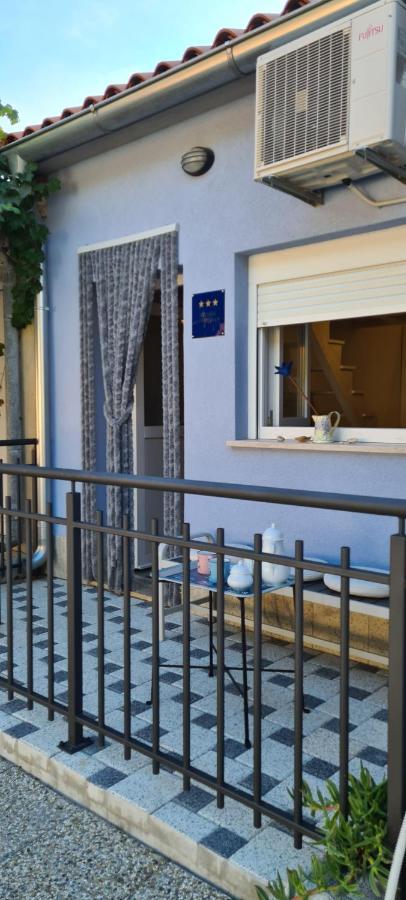 Studio Apartman Loreta Cres Exteriör bild