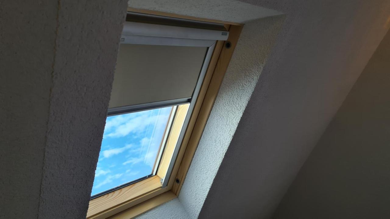 Studio Apartman Loreta Cres Exteriör bild
