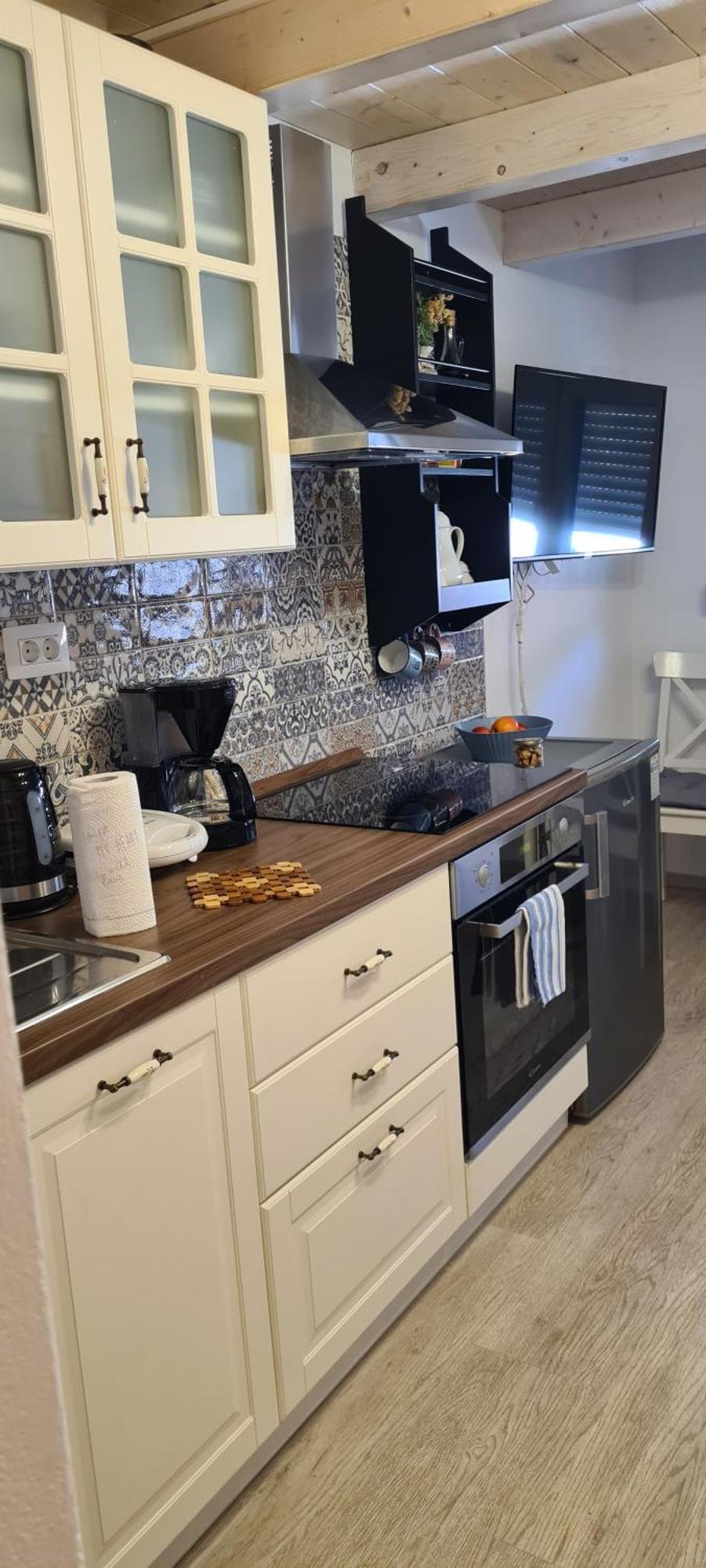 Studio Apartman Loreta Cres Exteriör bild